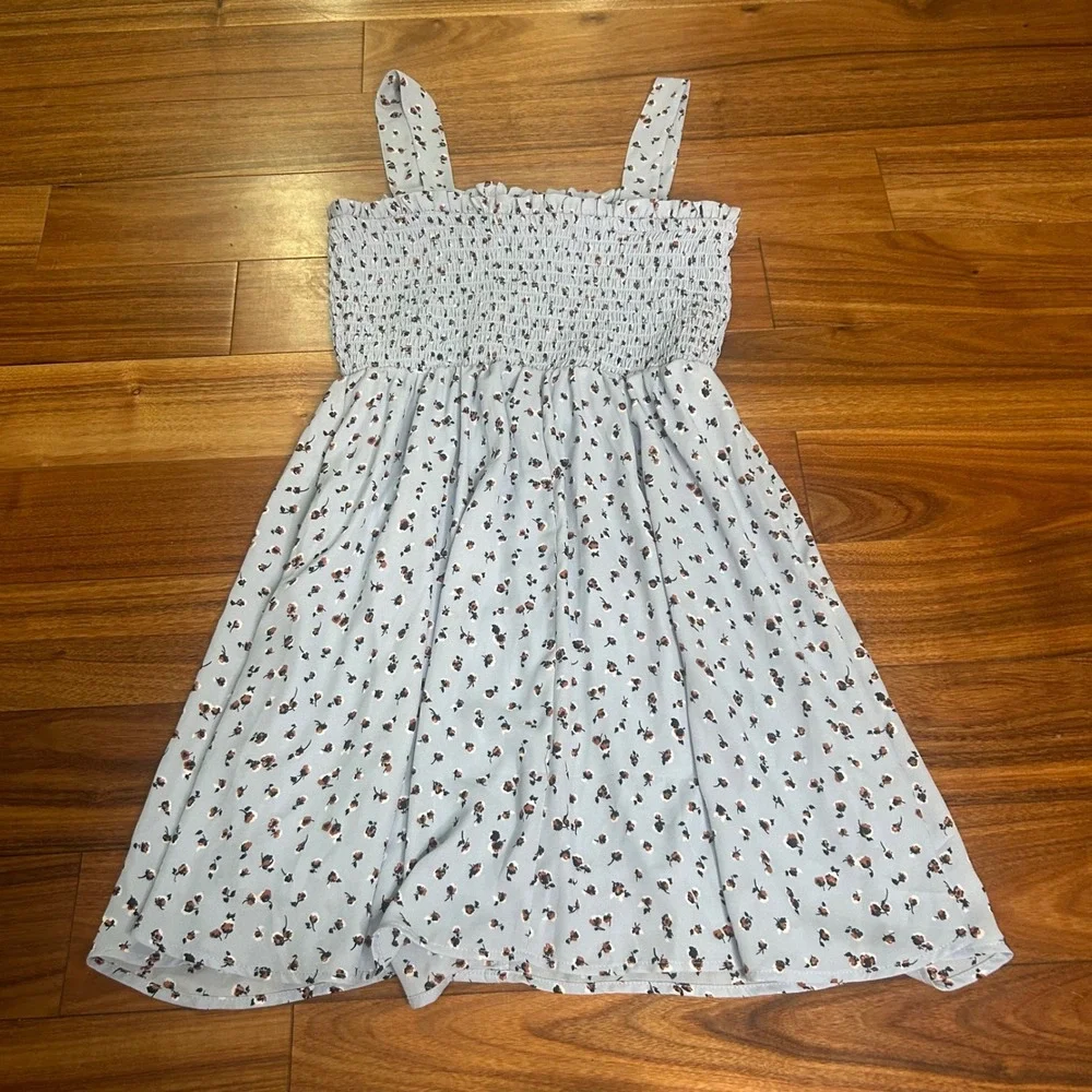 Sienna Sky Floral‎ Smocked Dress Button Front Casual Sundress Light Blue M